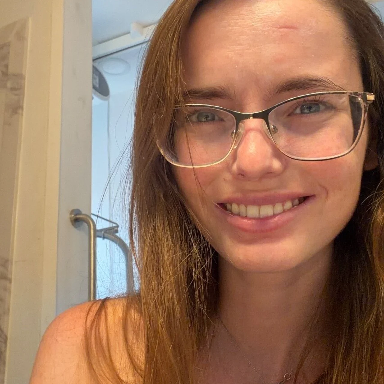 Mollysnowcone - OnlyFans model