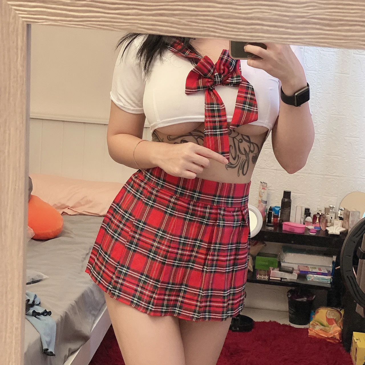 Momo Chin - OnlyFans model