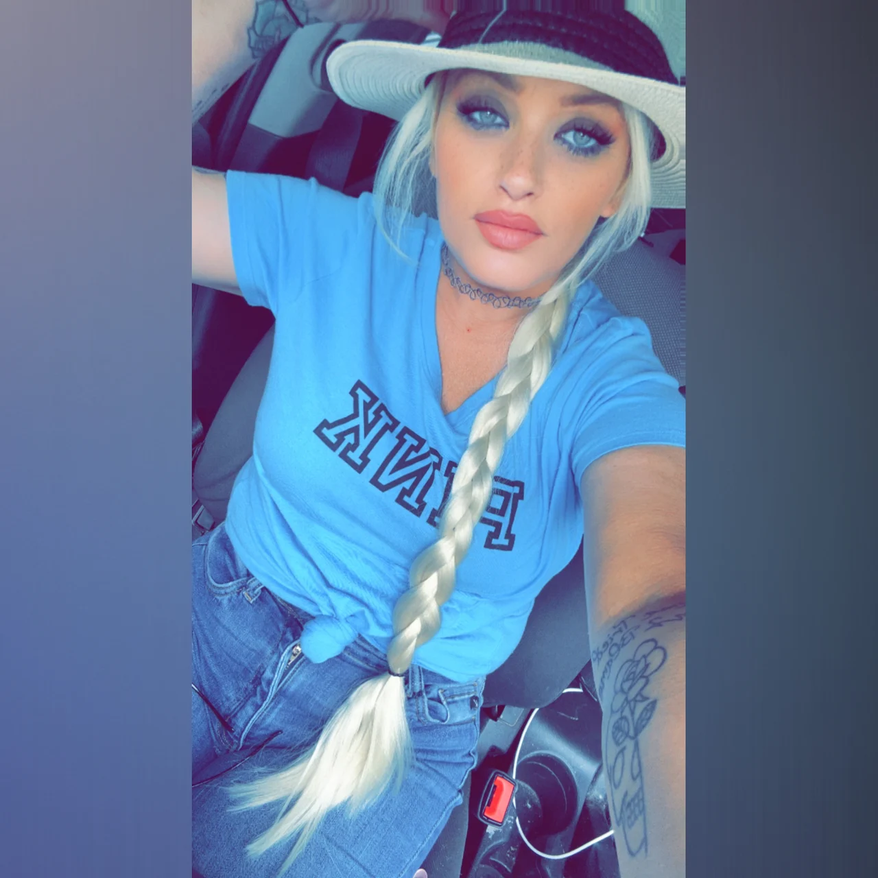 Moonchild4210 - OnlyFans model