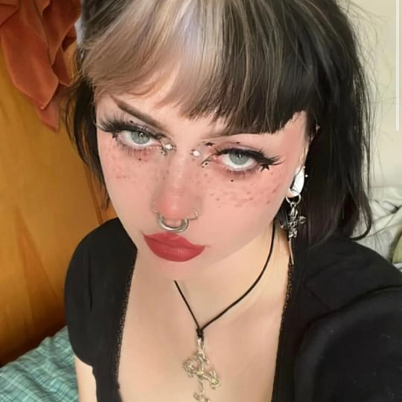 Mothsicle - OnlyFans model