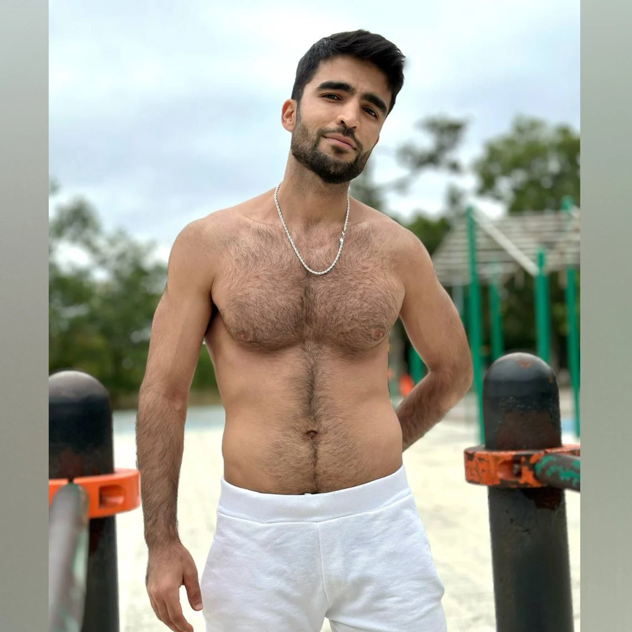 𝐌𝐫𝐅𝐚𝐮𝐬𝐭𝐞𝐫 - OnlyFans model