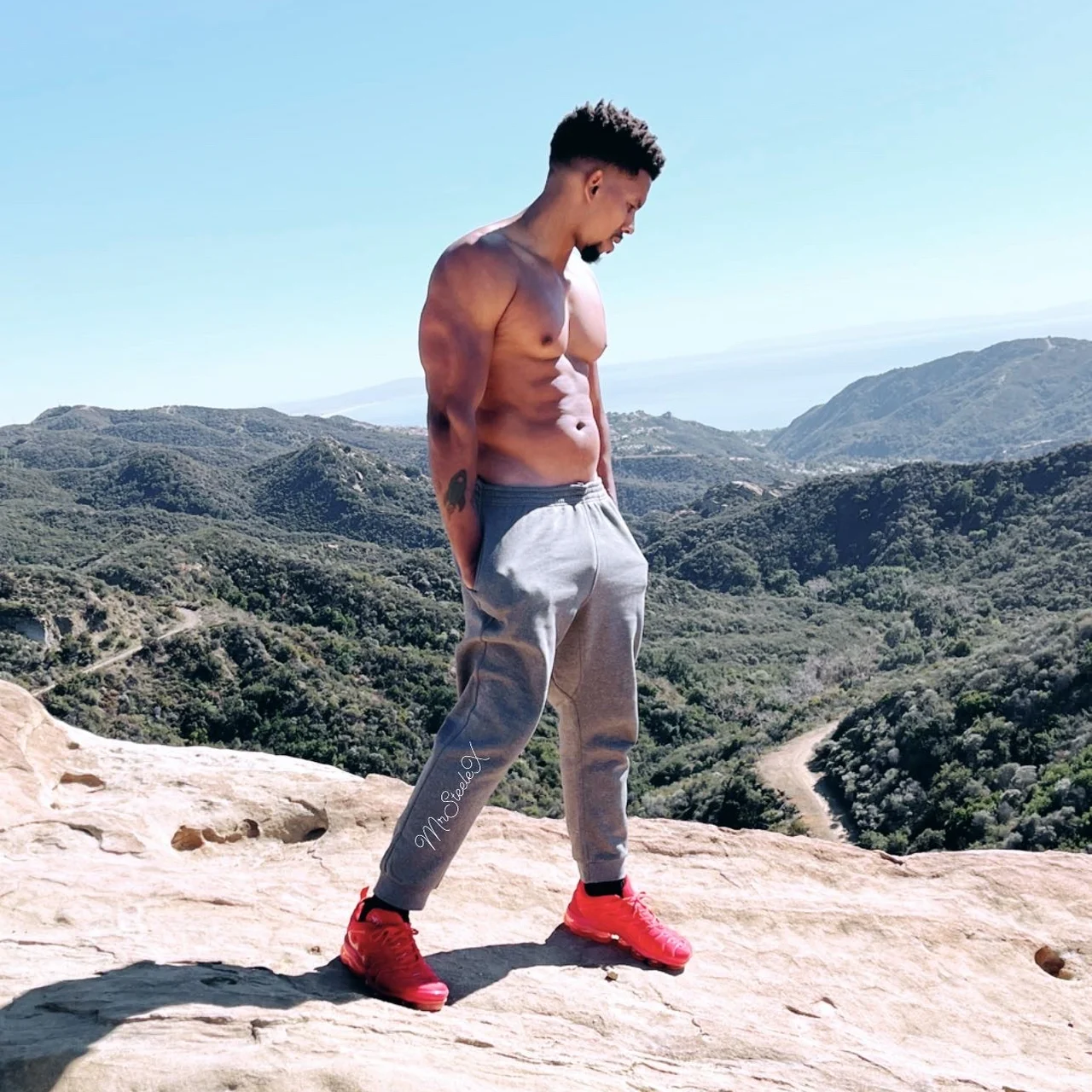 MrSteeleX - OnlyFans model