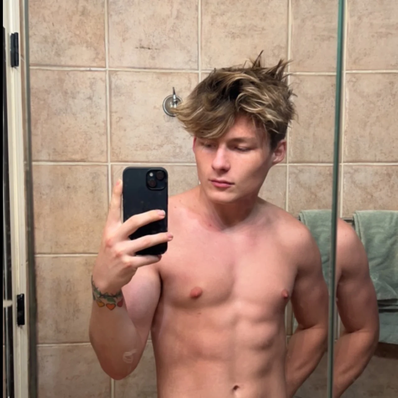 Nathyn - OnlyFans model