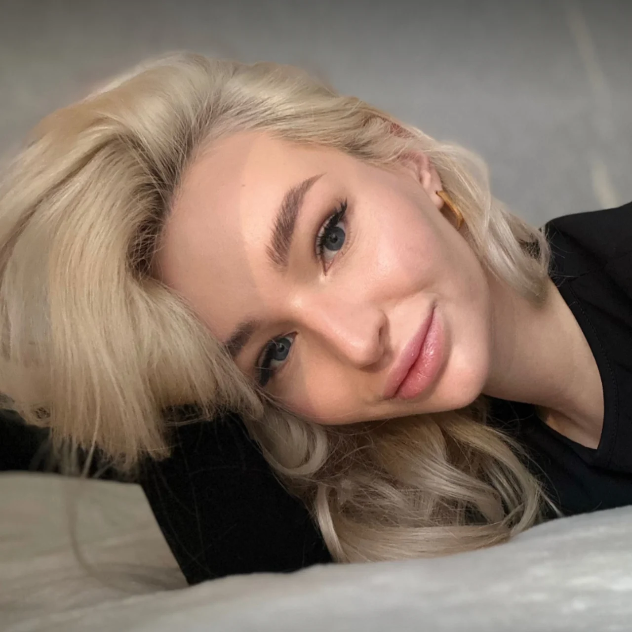 Nicole Fallen - OnlyFans model