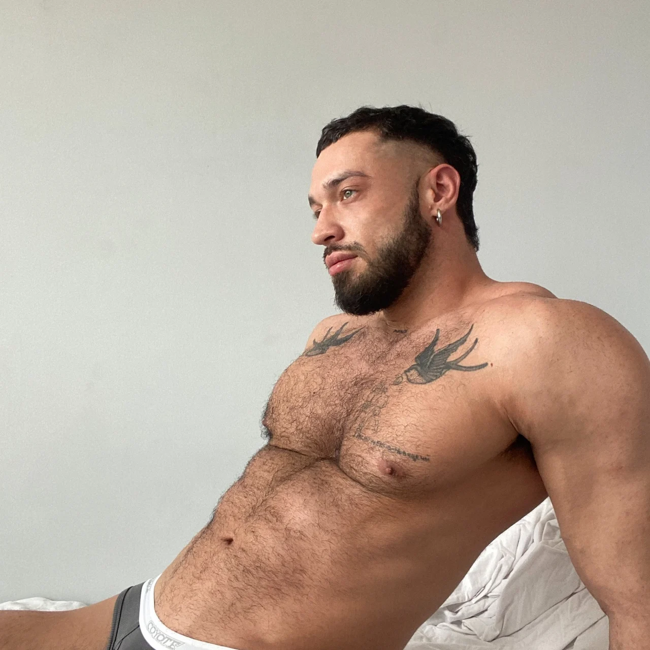 NikFros - OnlyFans model