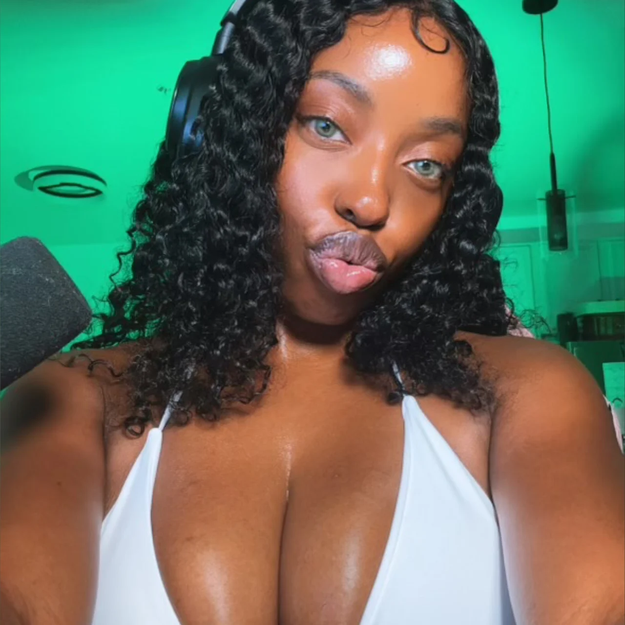 Niyah Renee - OnlyFans model