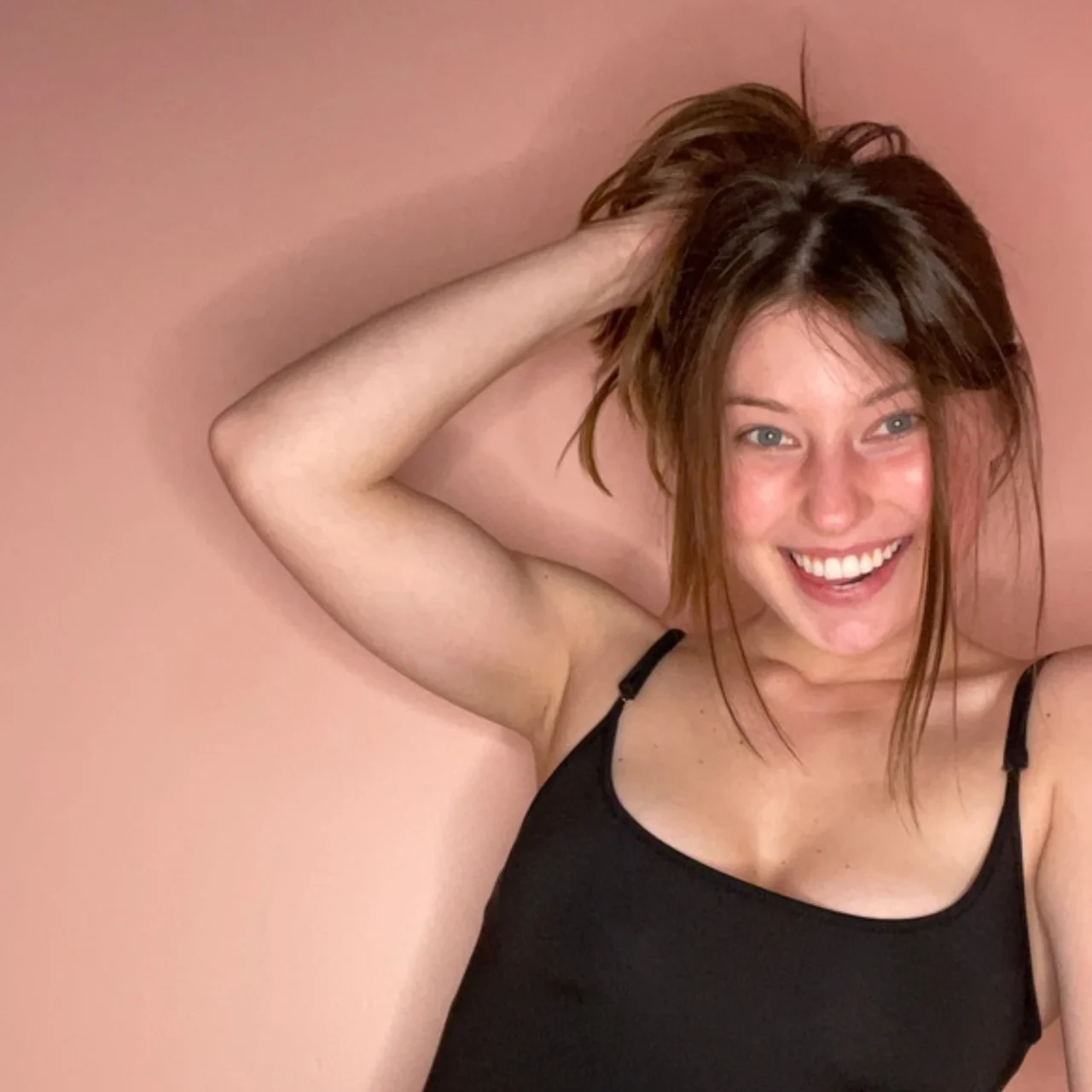 Onegirlnextdoor - OnlyFans model