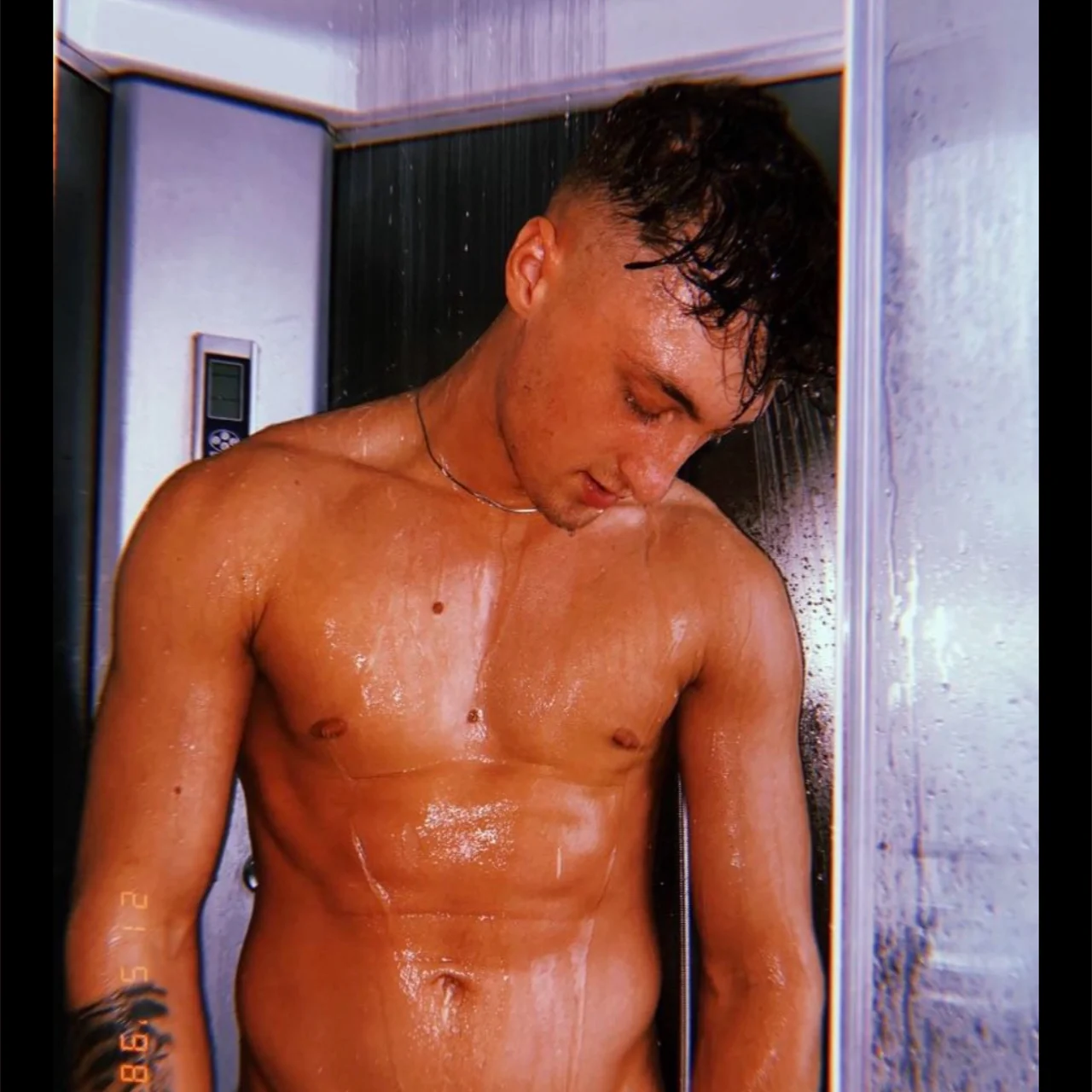 tradie sam - OnlyFans model