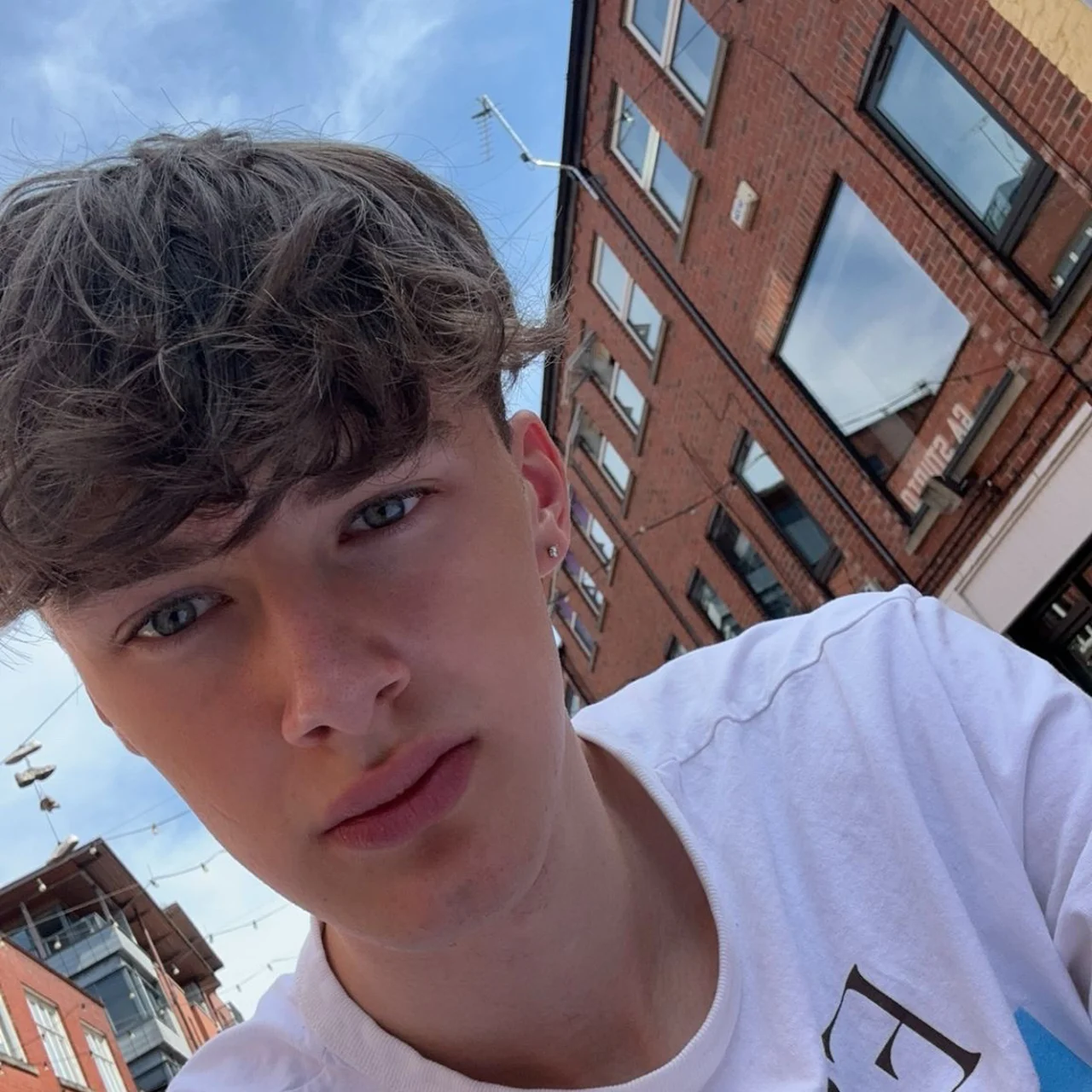 Oskar x - OnlyFans model