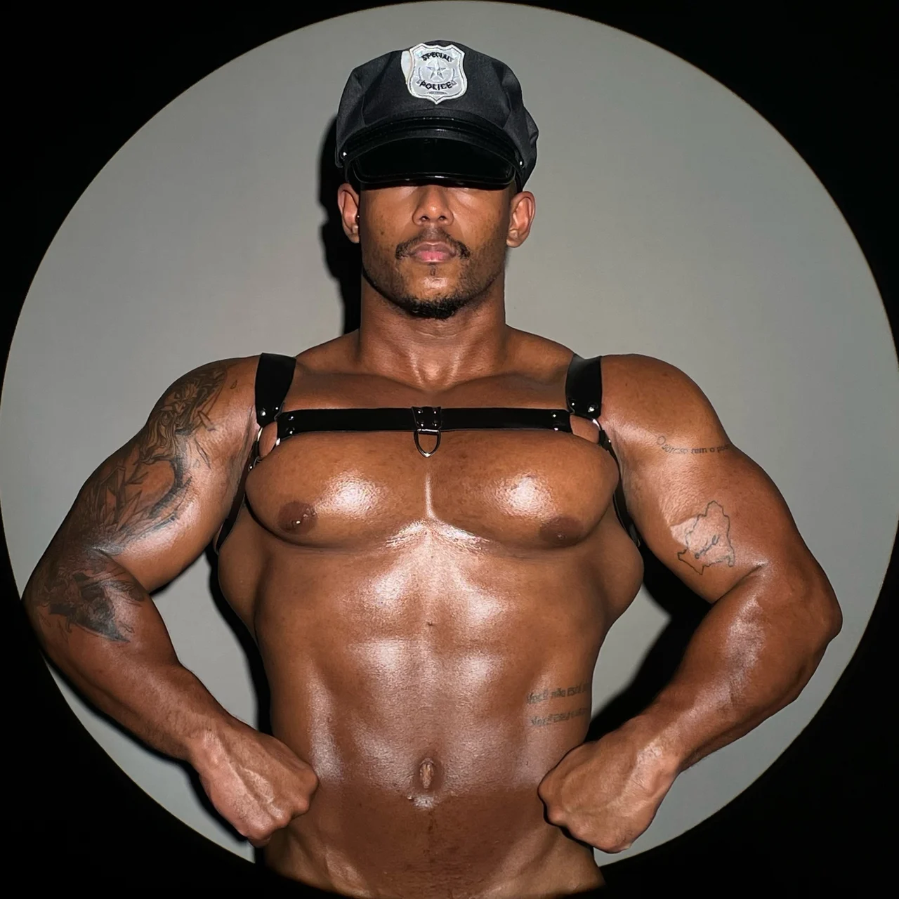 🅱️ODYBUILD 🅱️LACK - OnlyFans model