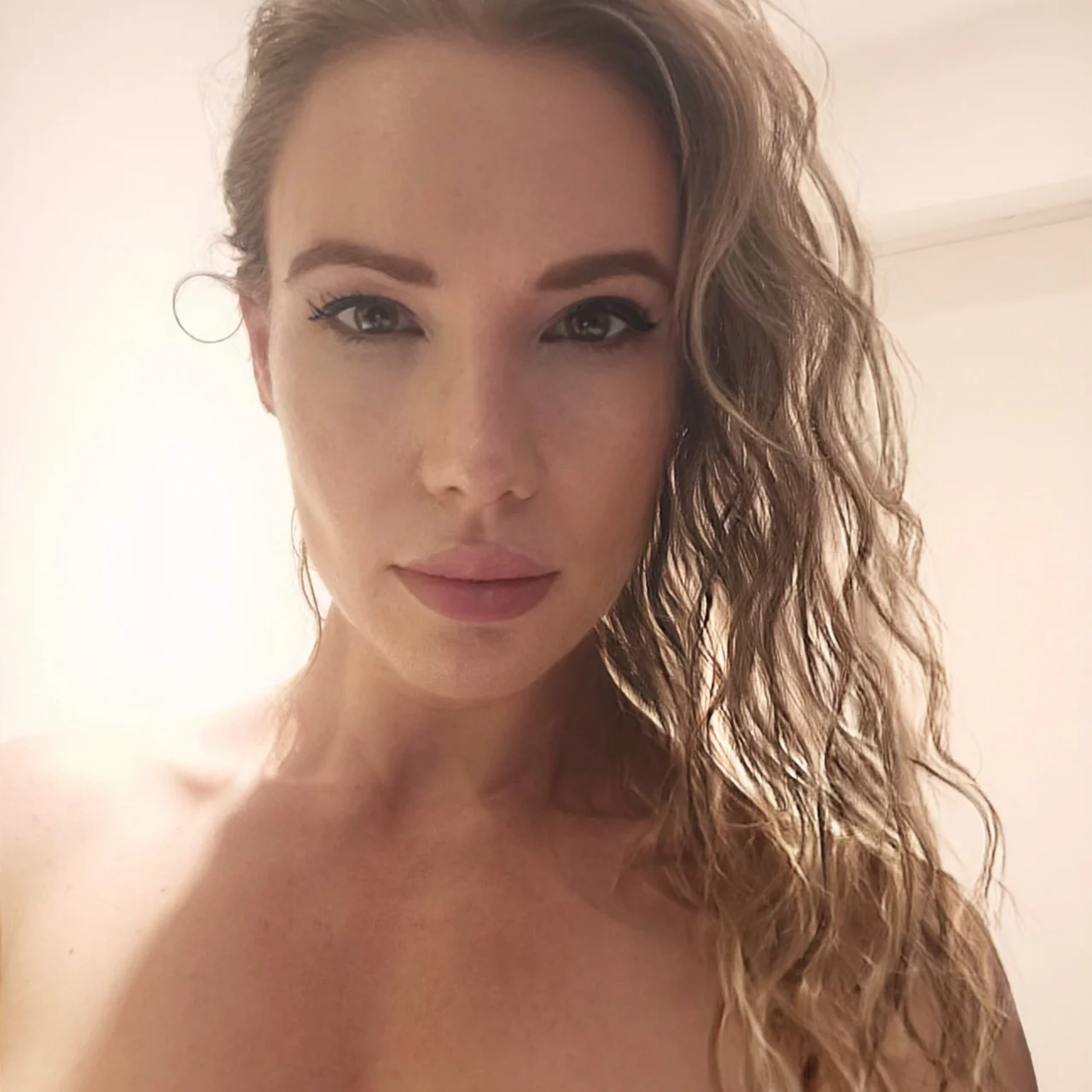 Penny Size Queen of Spades Hotwife QOS - OnlyFans model