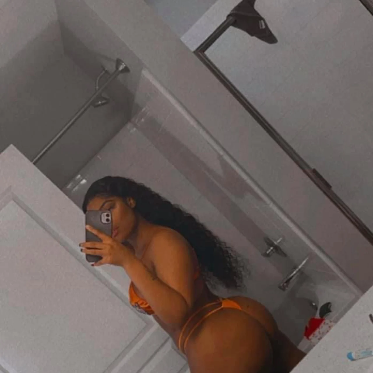 The Giving Peach 🍑🥰💝 - OnlyFans model