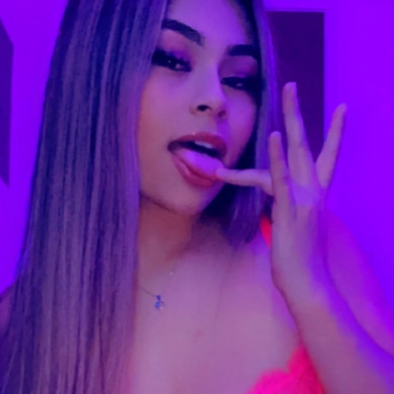 Mari 🍒 - OnlyFans model