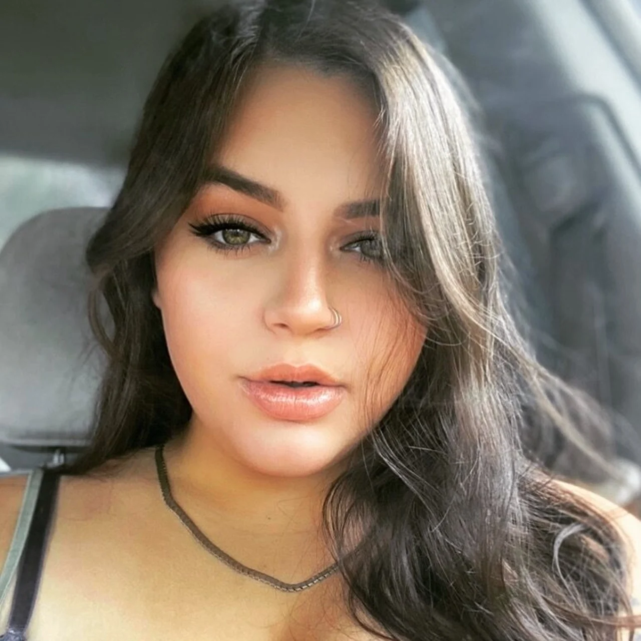 ❥ 𝚙𝚑𝚒𝚕𝚕𝚢 𝚋𝚞𝚗𝚗𝚢 - OnlyFans model