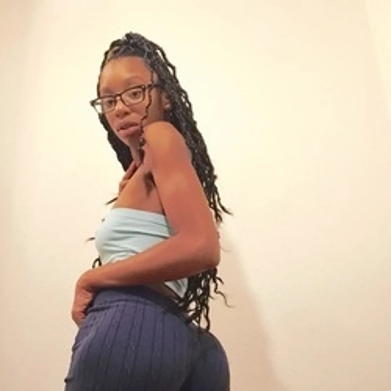 Zee🍑 - OnlyFans model