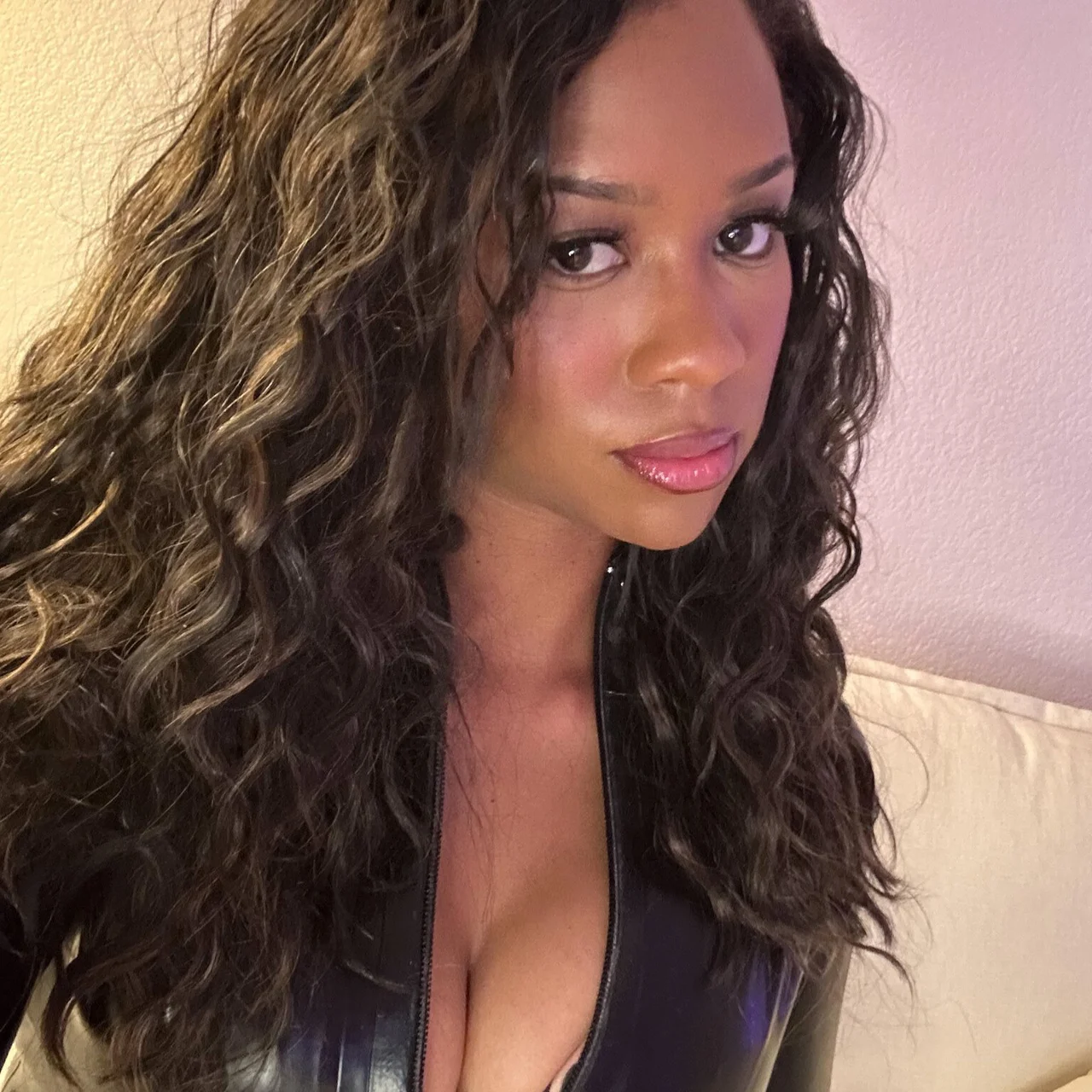 Findom Ebony Goddess - OnlyFans model