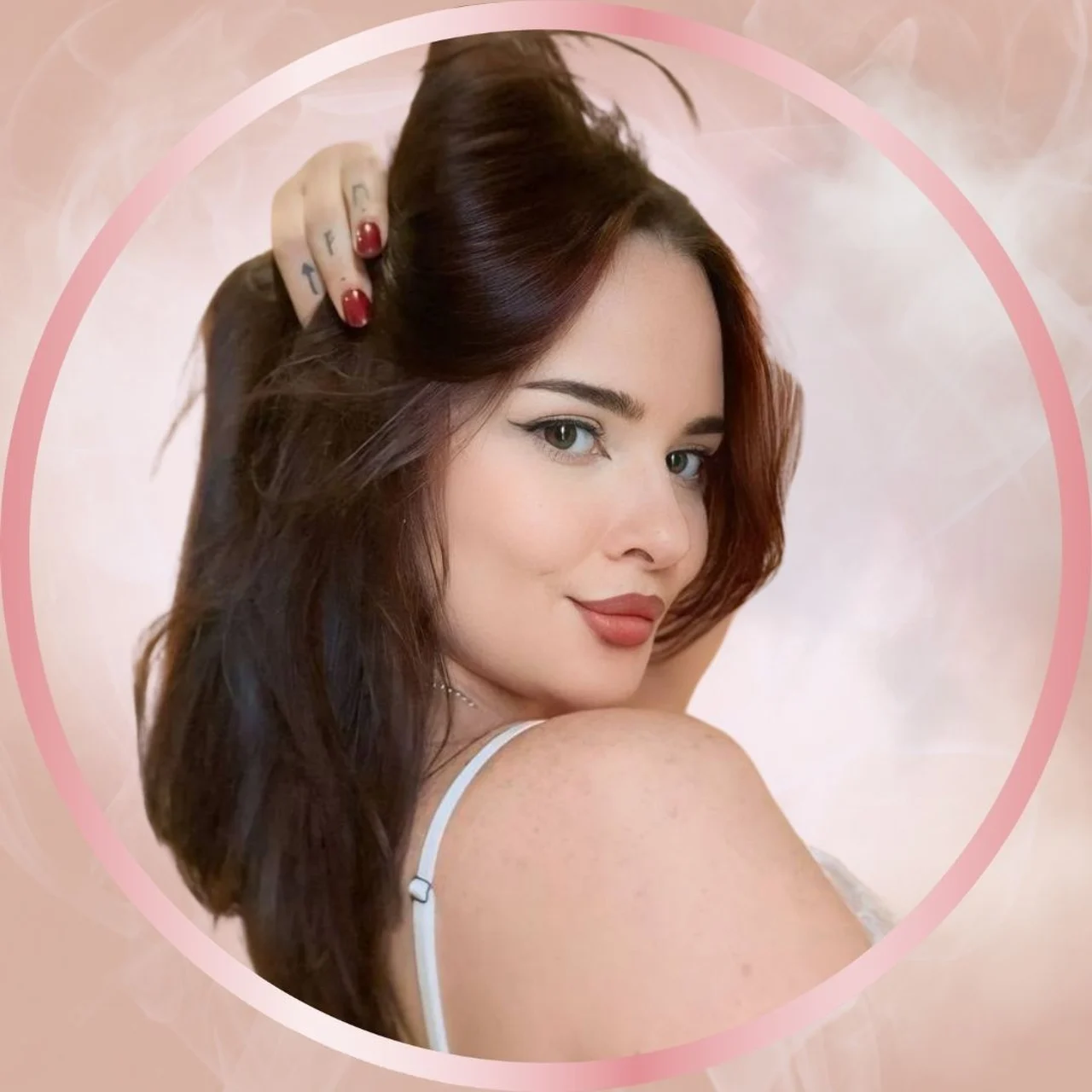 Polly 🤍 - OnlyFans model