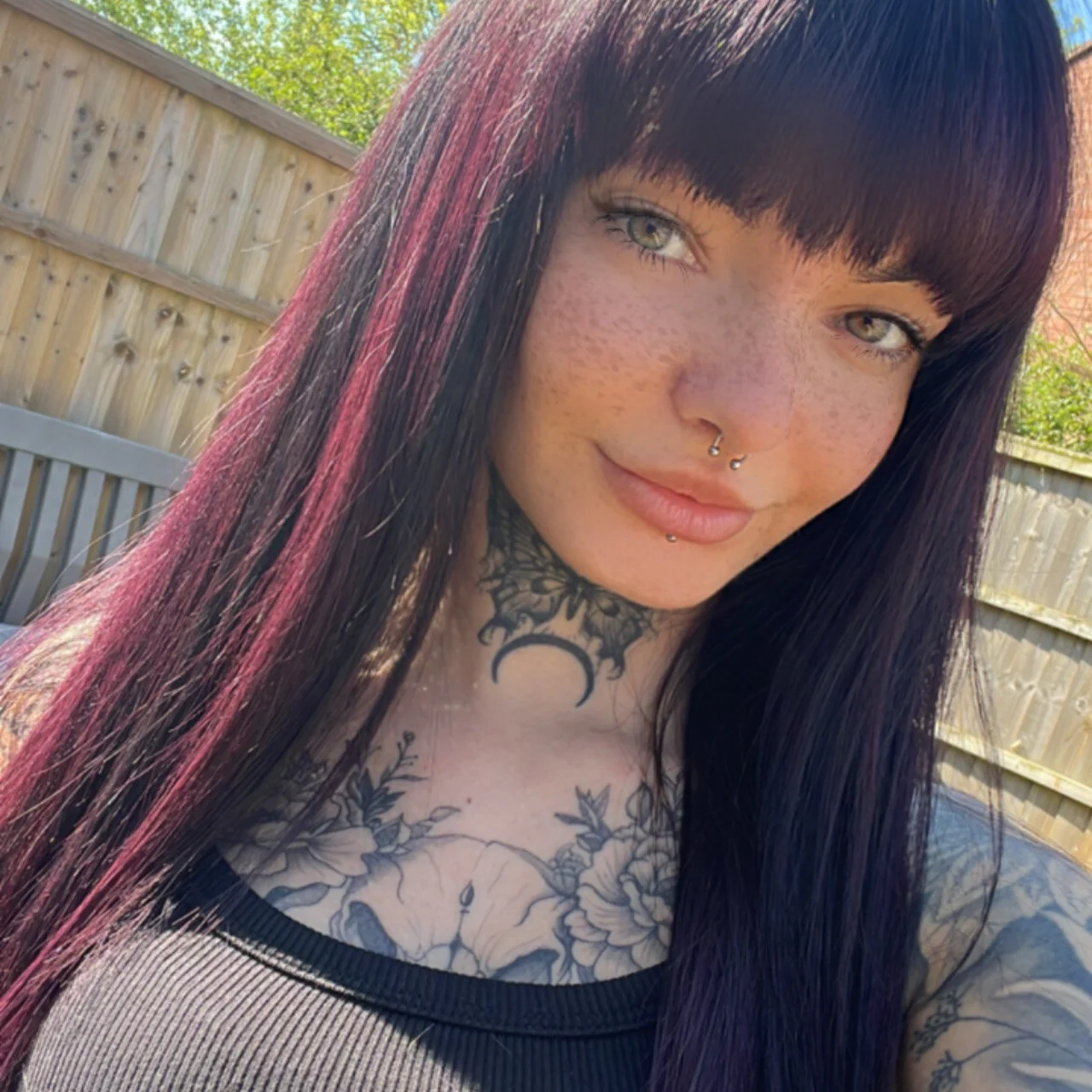 Pretty Little Jem 💎 VIP 💎 - OnlyFans model