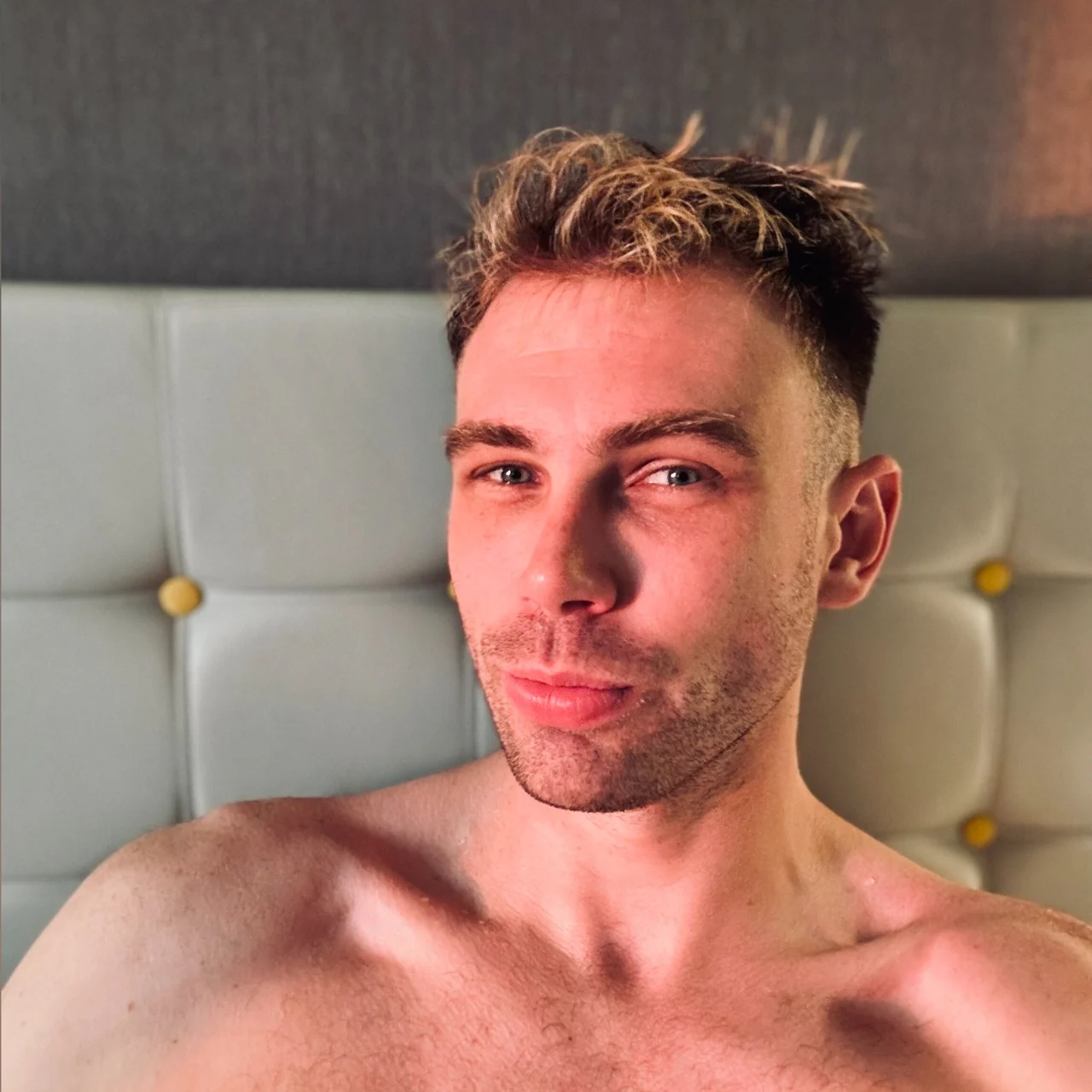 XLpwrfkr - OnlyFans model