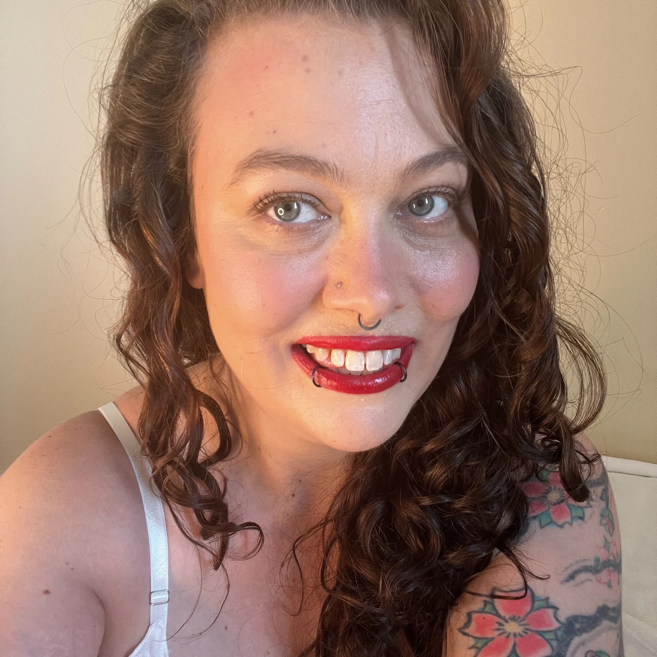 Ramona’s Love Bugs 💞🐞🐛💞 - OnlyFans model