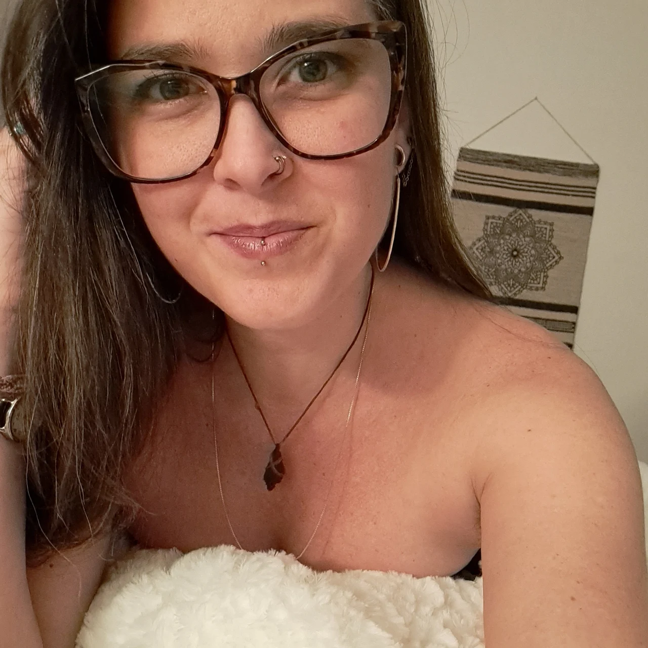 AriaJo Flowers - OnlyFans model