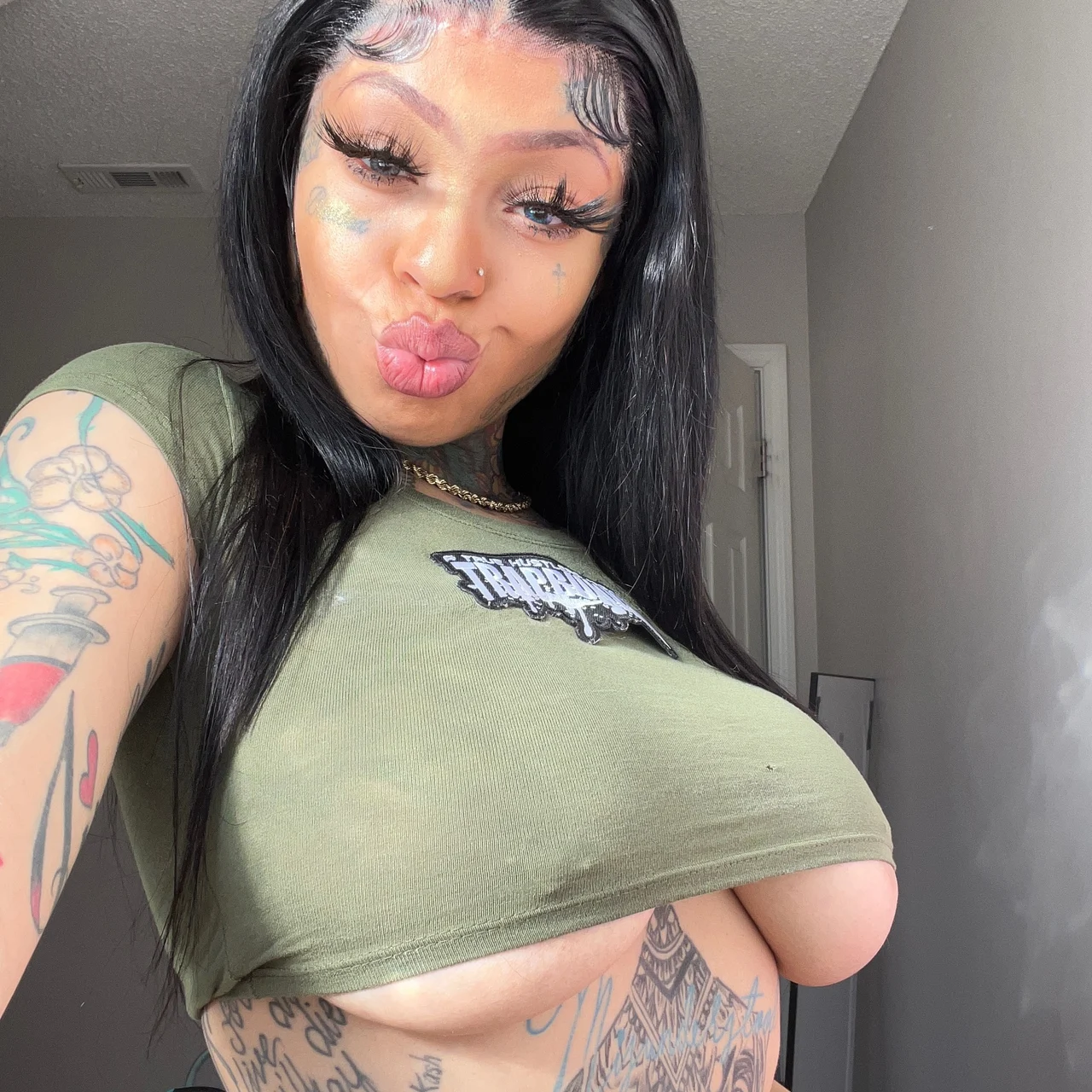 Kaay brazy - OnlyFans model