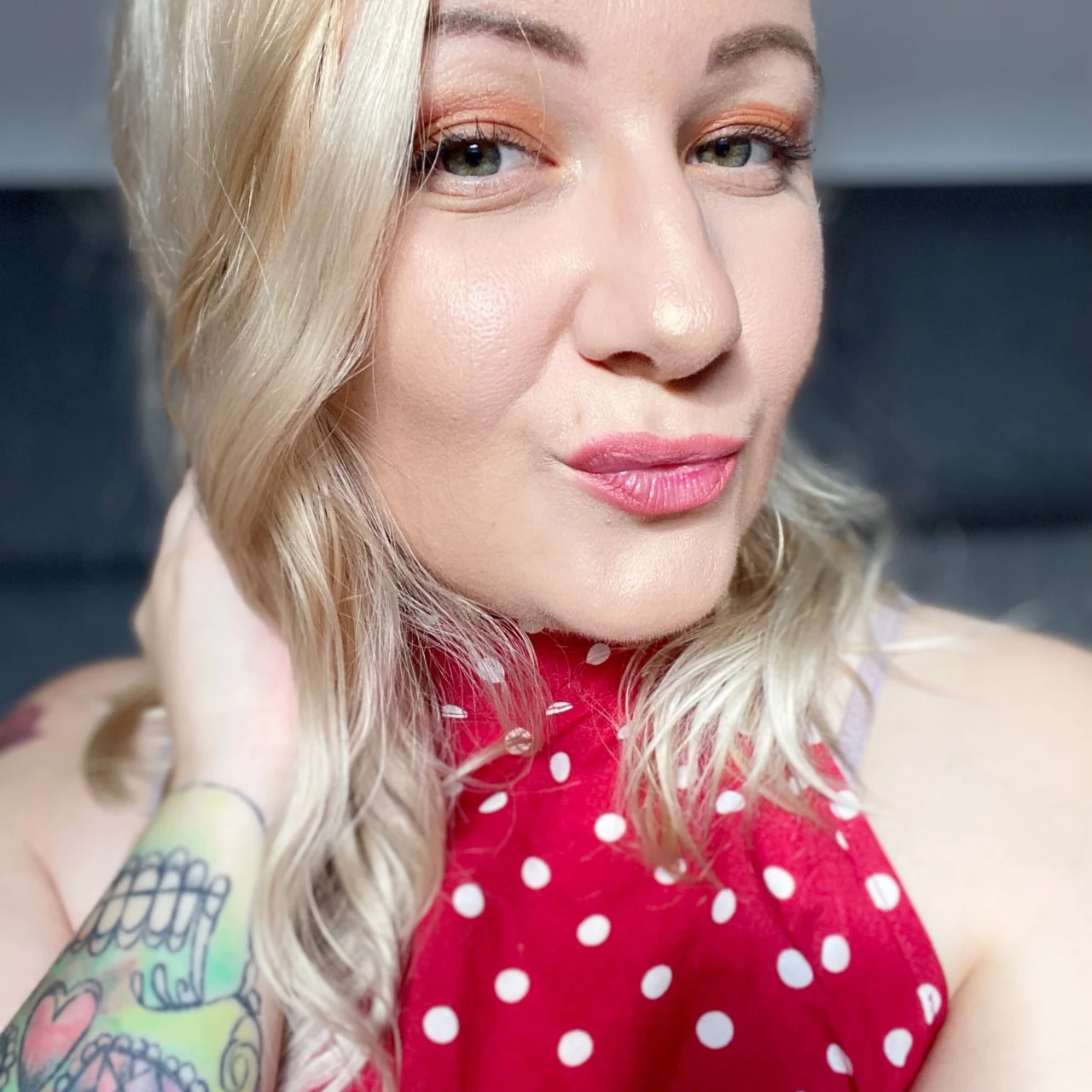 Sexy Tia Bell - OnlyFans model