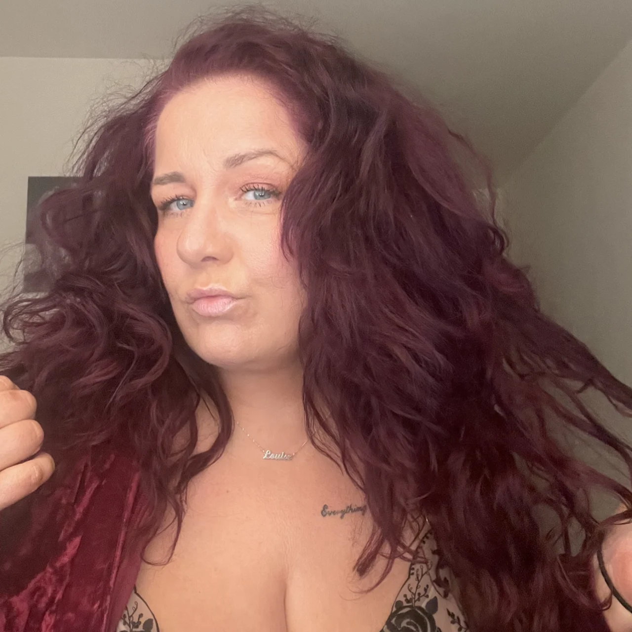 Redheadbbw548 - OnlyFans model