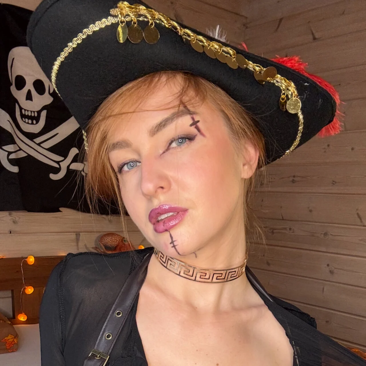 𝐒𝐜𝐚𝐫𝐥𝐞𝐭 | 𝐑𝐞𝐝𝐡𝐞𝐚𝐝 𝐃𝐫𝐚𝐠𝐨𝐧🔥🐉 - OnlyFans model