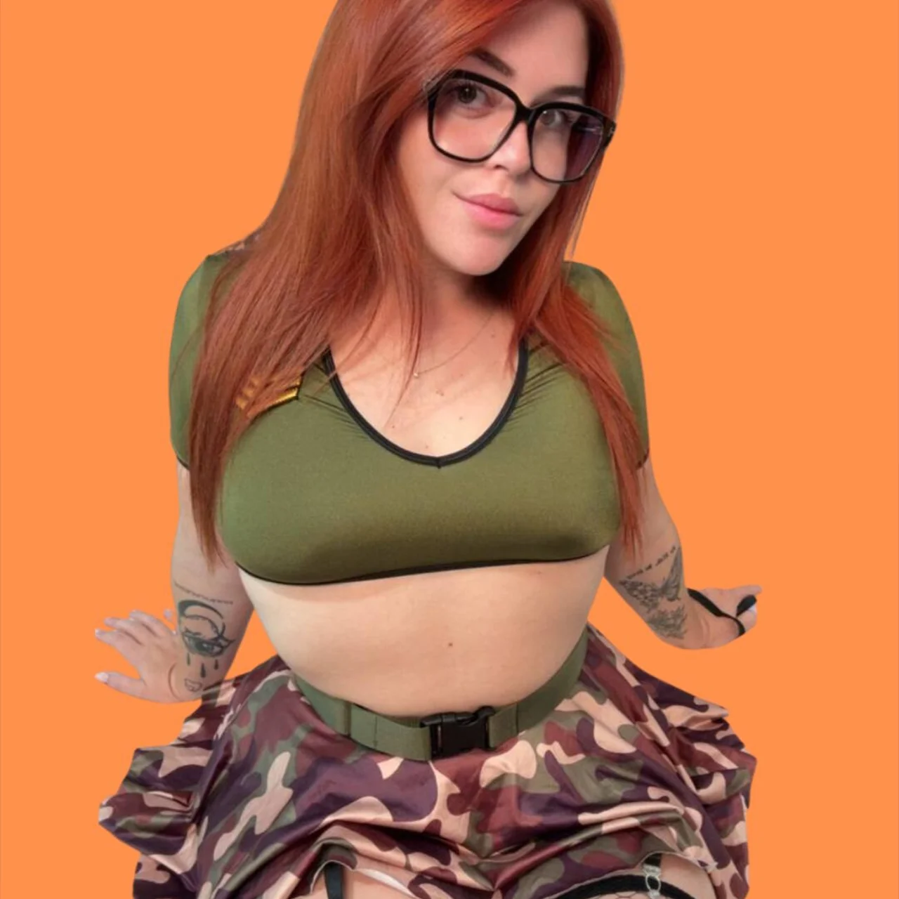 𝙍𝙀𝘿𝙃𝙀𝘼𝘿 𝙋𝙄𝙀 🍑🤤🧁 - OnlyFans model