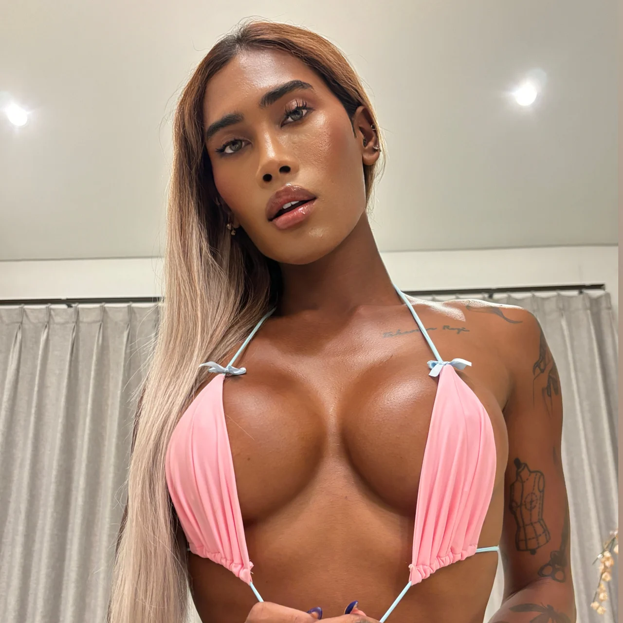 Riana - OnlyFans model