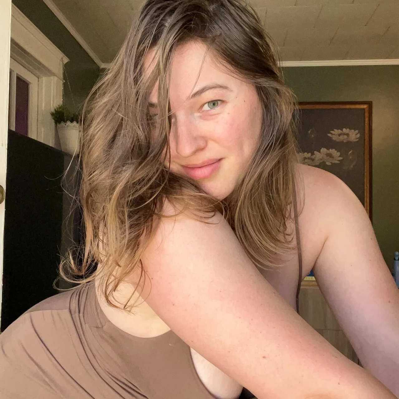 Riley Nixon - OnlyFans model