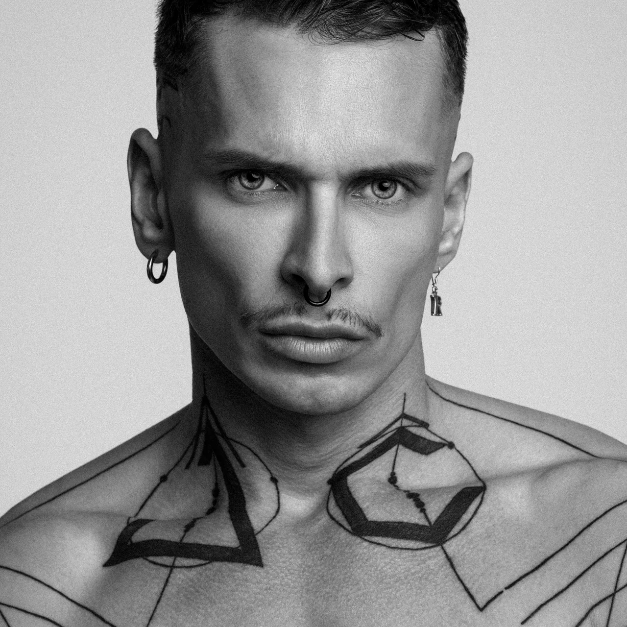 RobertRoyal01 - OnlyFans model