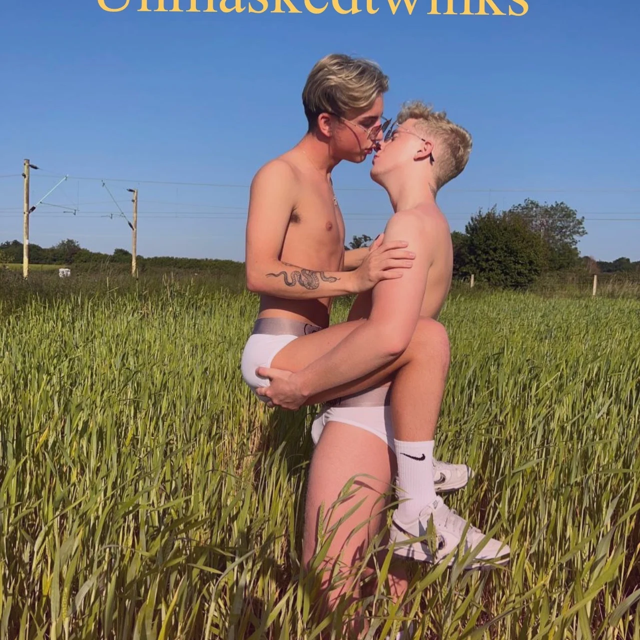 Unmaskedtwinks - OnlyFans model