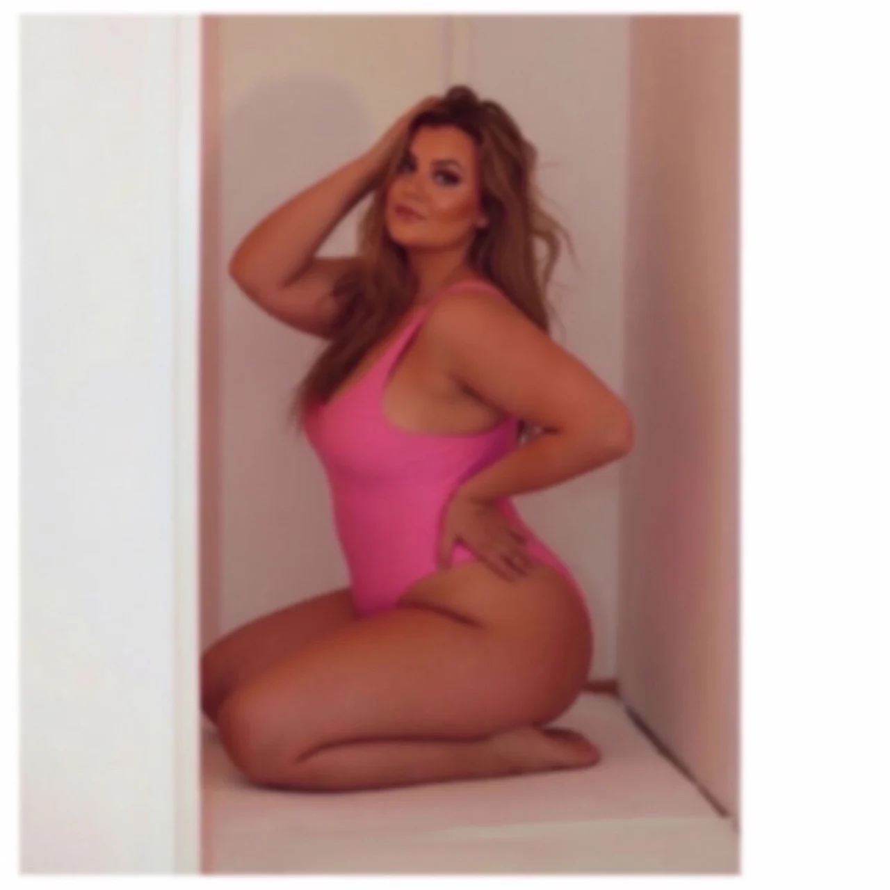 rosa_curves - OnlyFans model