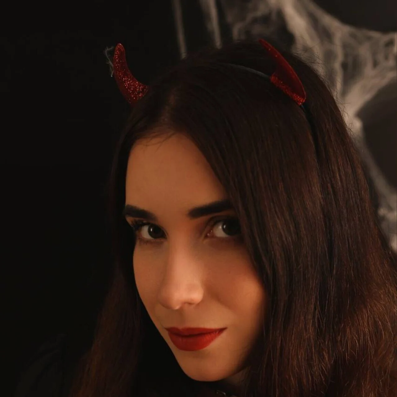 Rosalyn - OnlyFans model