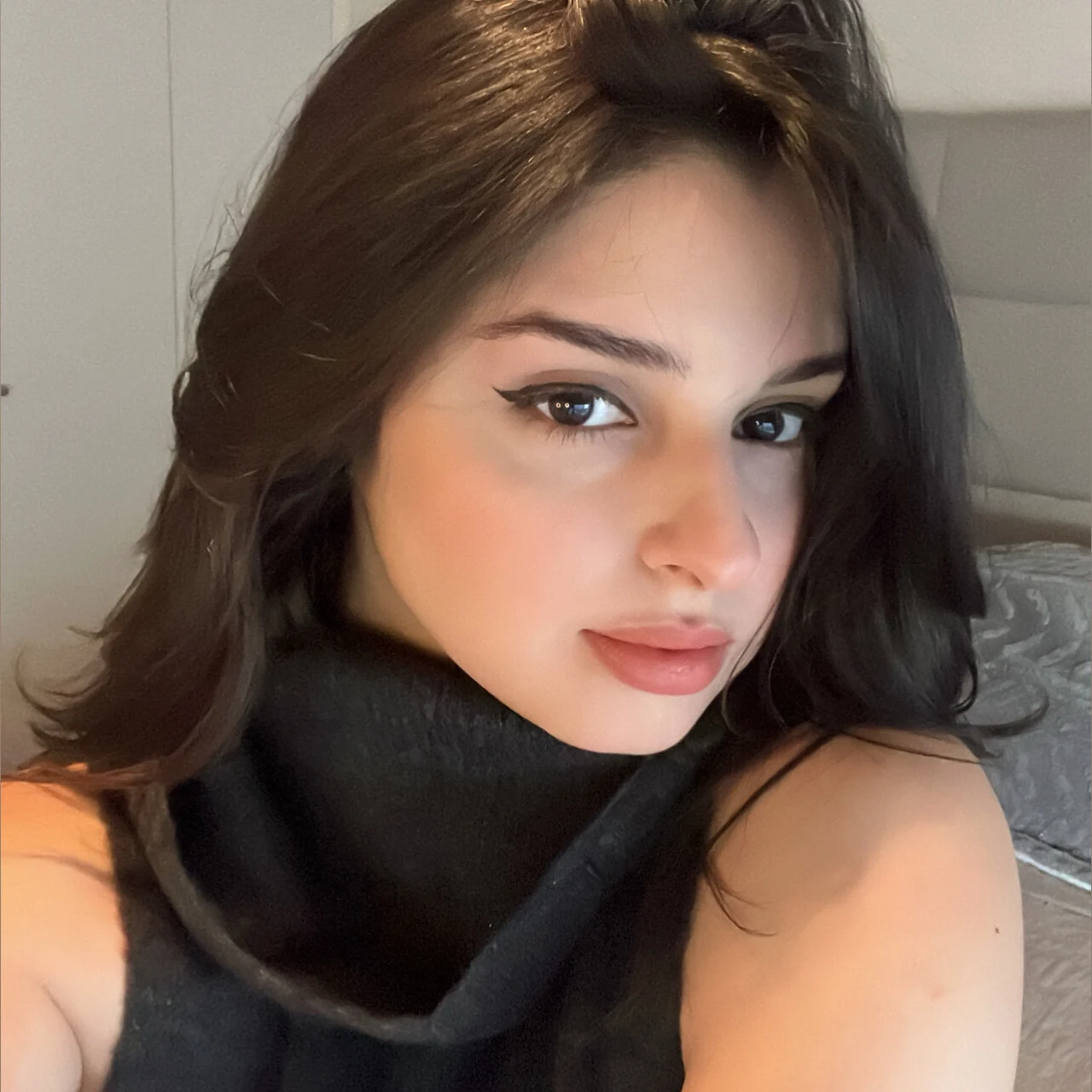 Rozefire - OnlyFans model