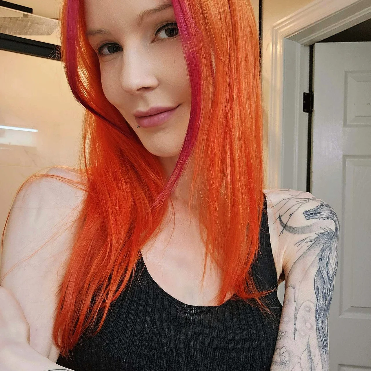 Ruby Soho 🇨🇦 Busty Nerd 💦 - OnlyFans model