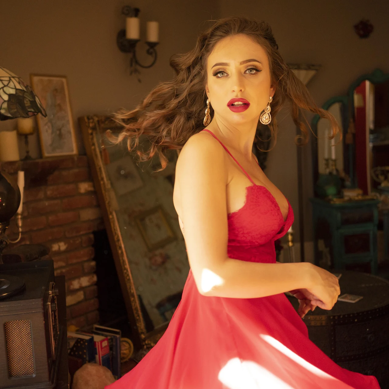 Rusaviral - OnlyFans model