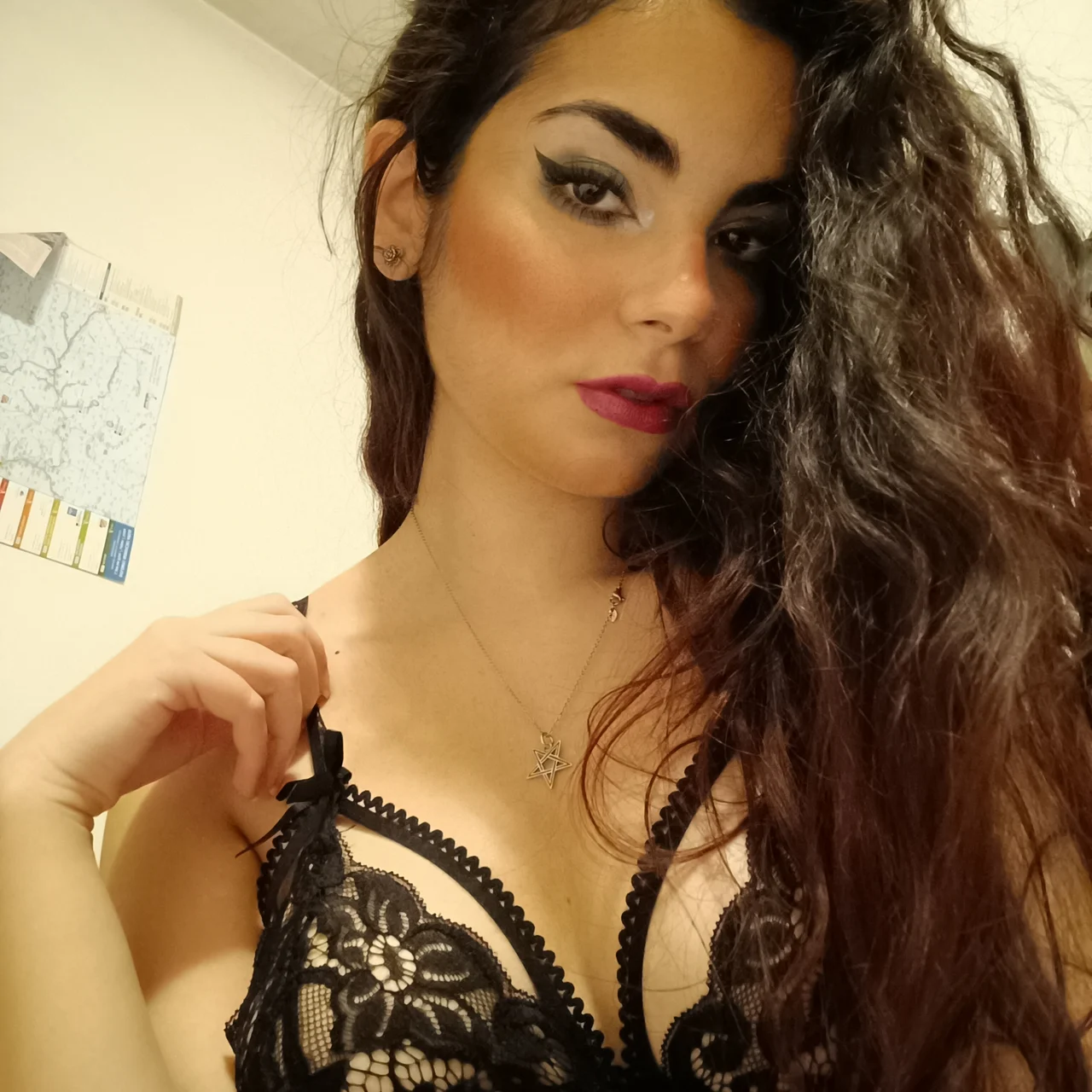 Leoncina Scarlet - OnlyFans model