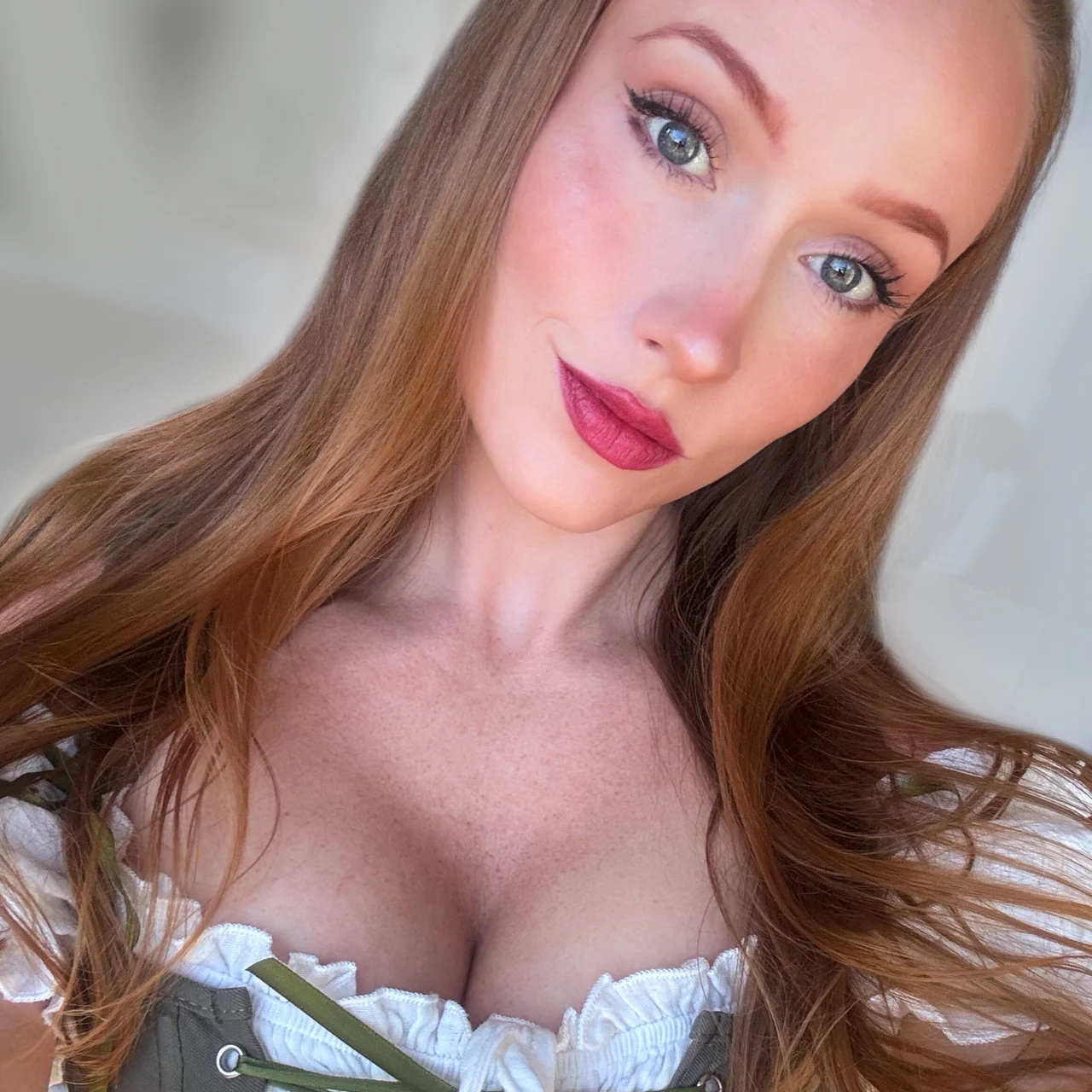 Scarlet Chase โก - OnlyFans model