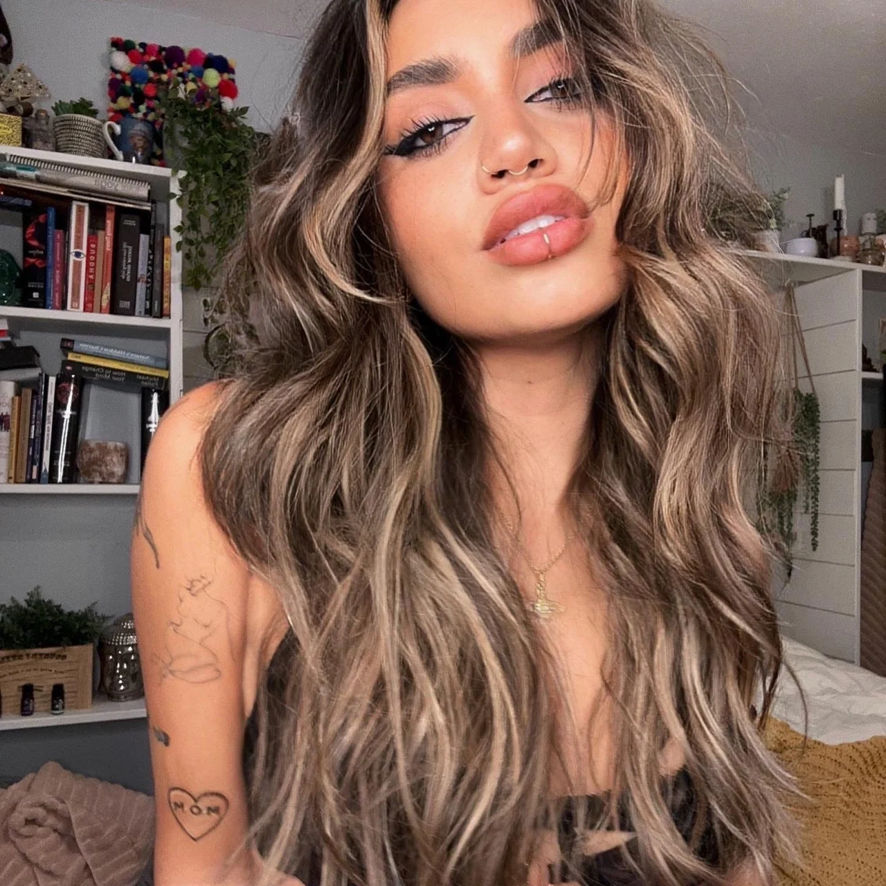 Scarlette 🖤 - OnlyFans model