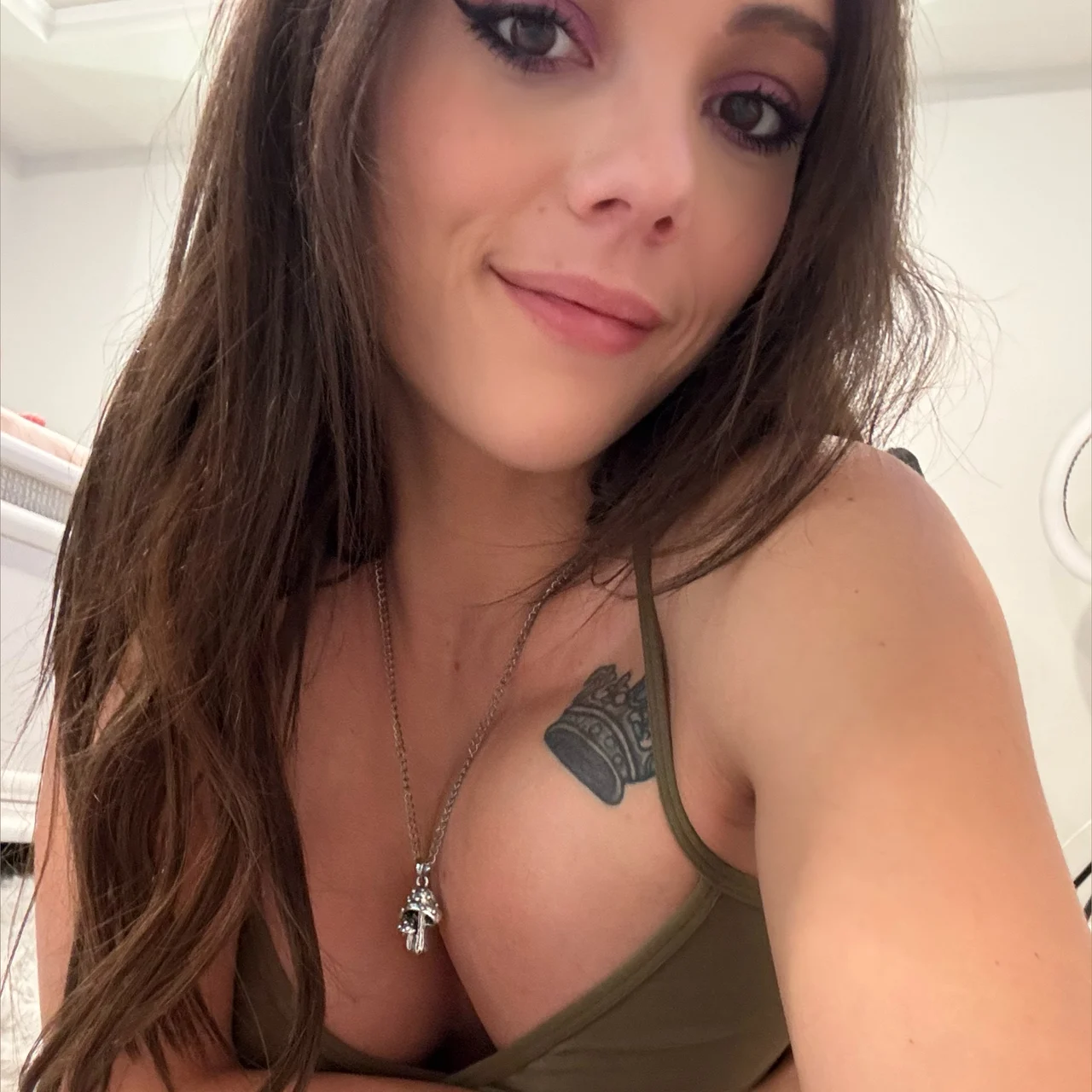 Cali Hotwife๐โจ - OnlyFans model