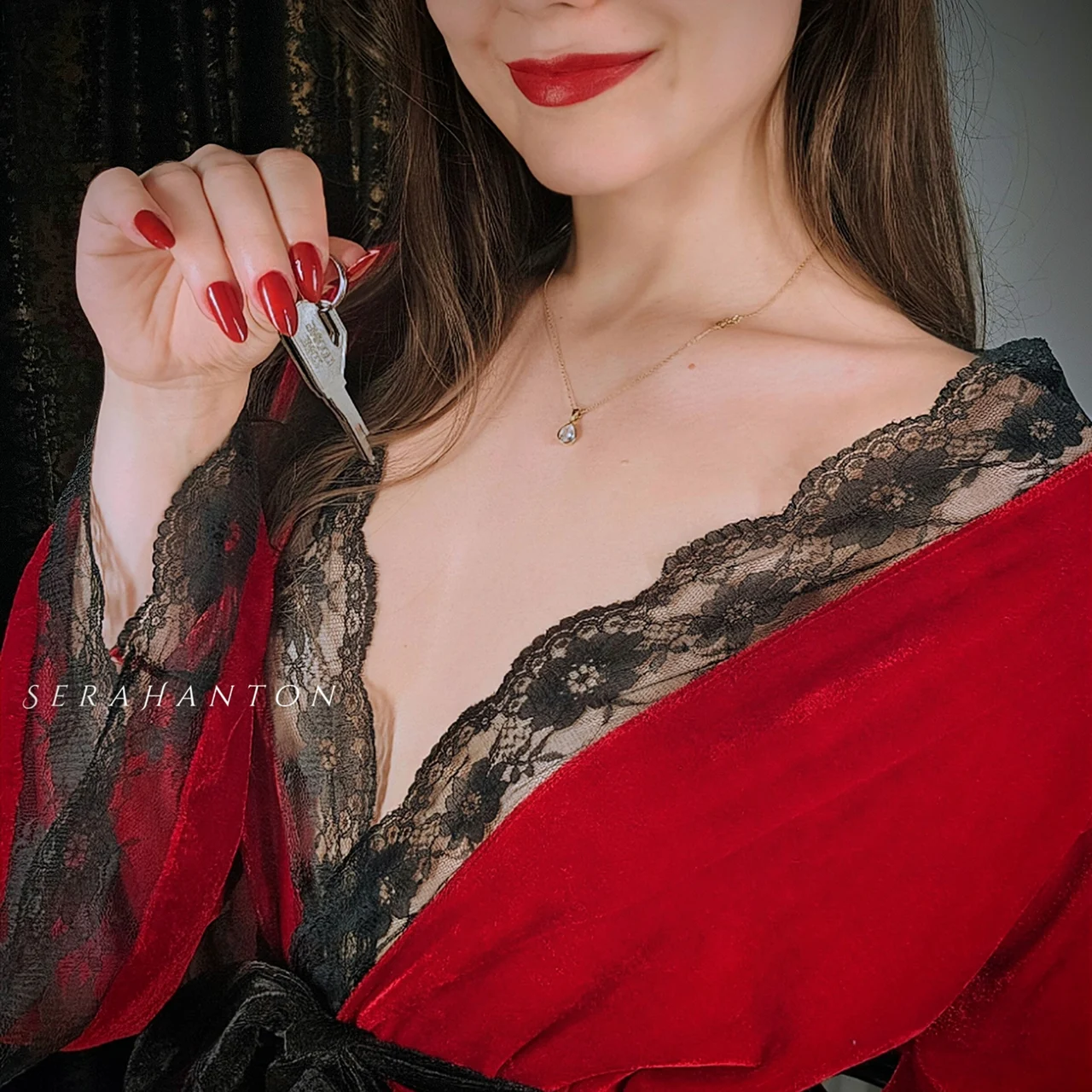 Sera Hanton - OnlyFans model