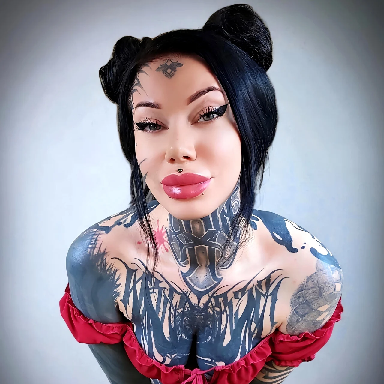 Serjenfox - OnlyFans model