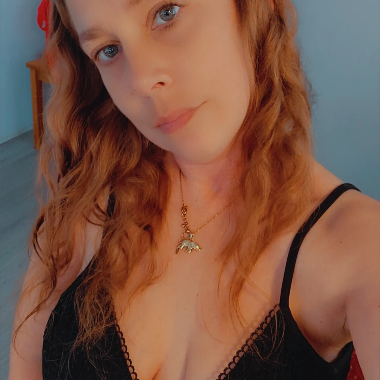 MiAmor𫦠- OnlyFans model