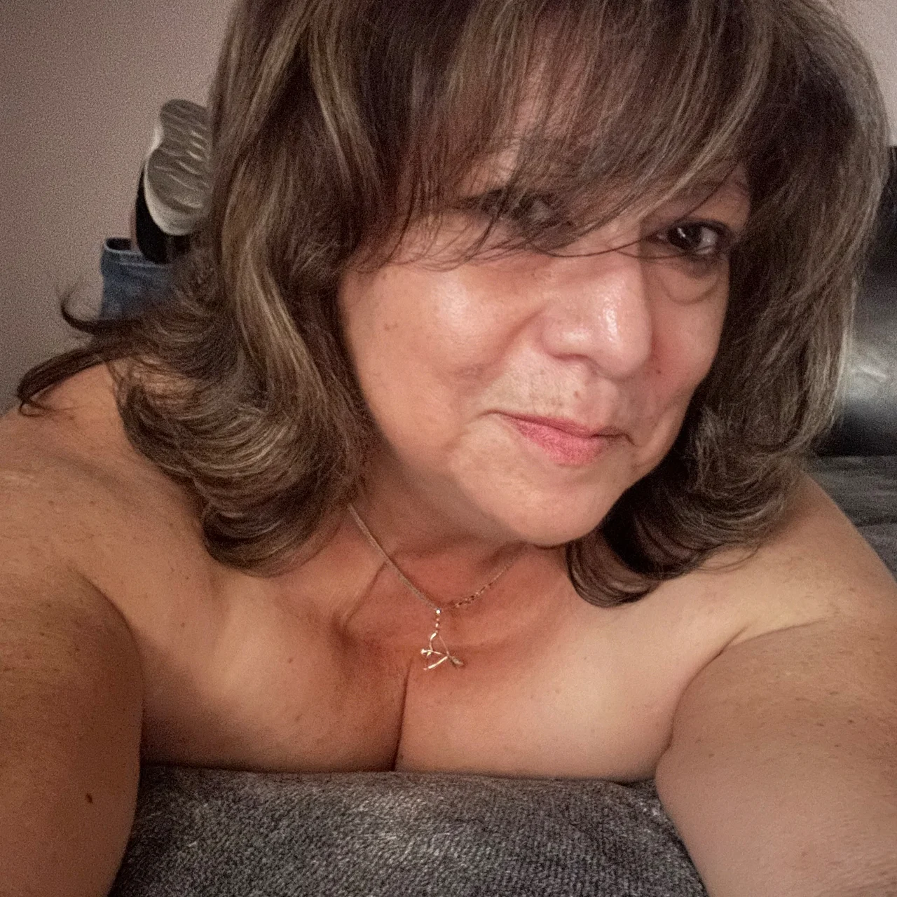Mature Latina Mom - OnlyFans model