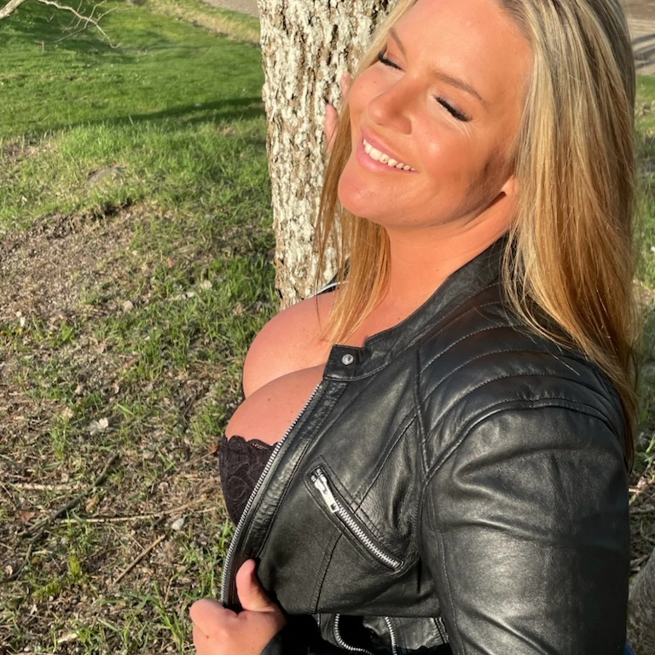 Shaped_by_this - OnlyFans model