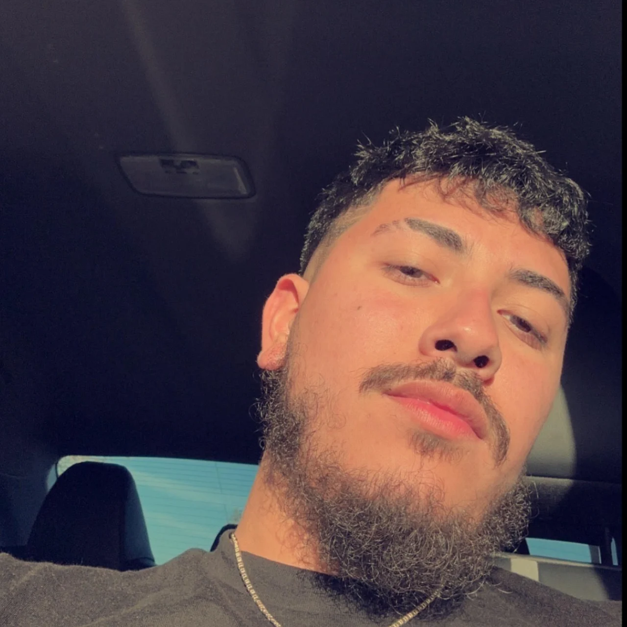 shyguychrisXx - OnlyFans model