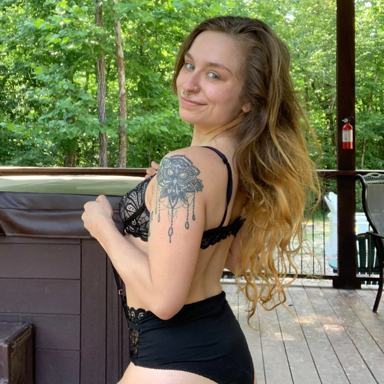 ‪꧁༒☬ 𝑺𝒎𝒐𝒌𝒆𝒂𝒉𝒐𝒏𝒕𝒂𝒛𝒛 ☬༒꧂ ‬ - OnlyFans model